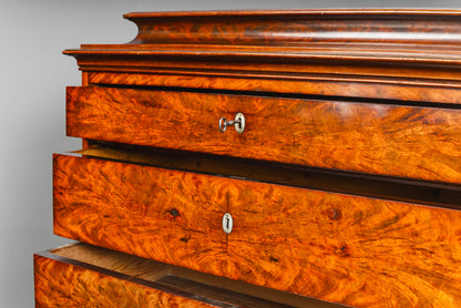 Wunderschönes Dänisches Chiffonier