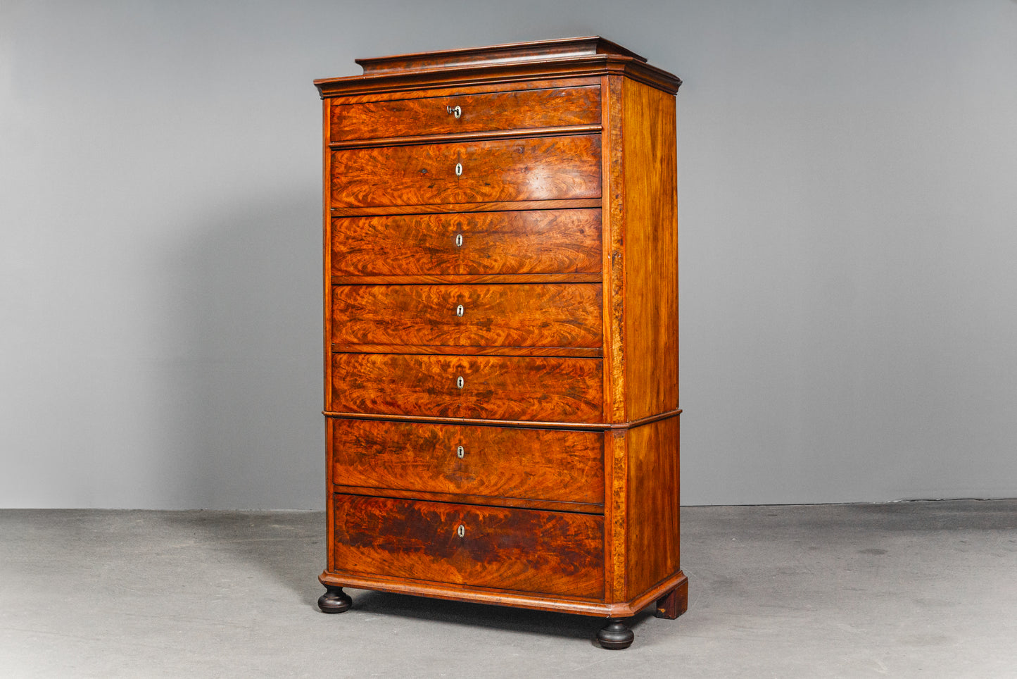 Wunderschönes Dänisches Chiffonier