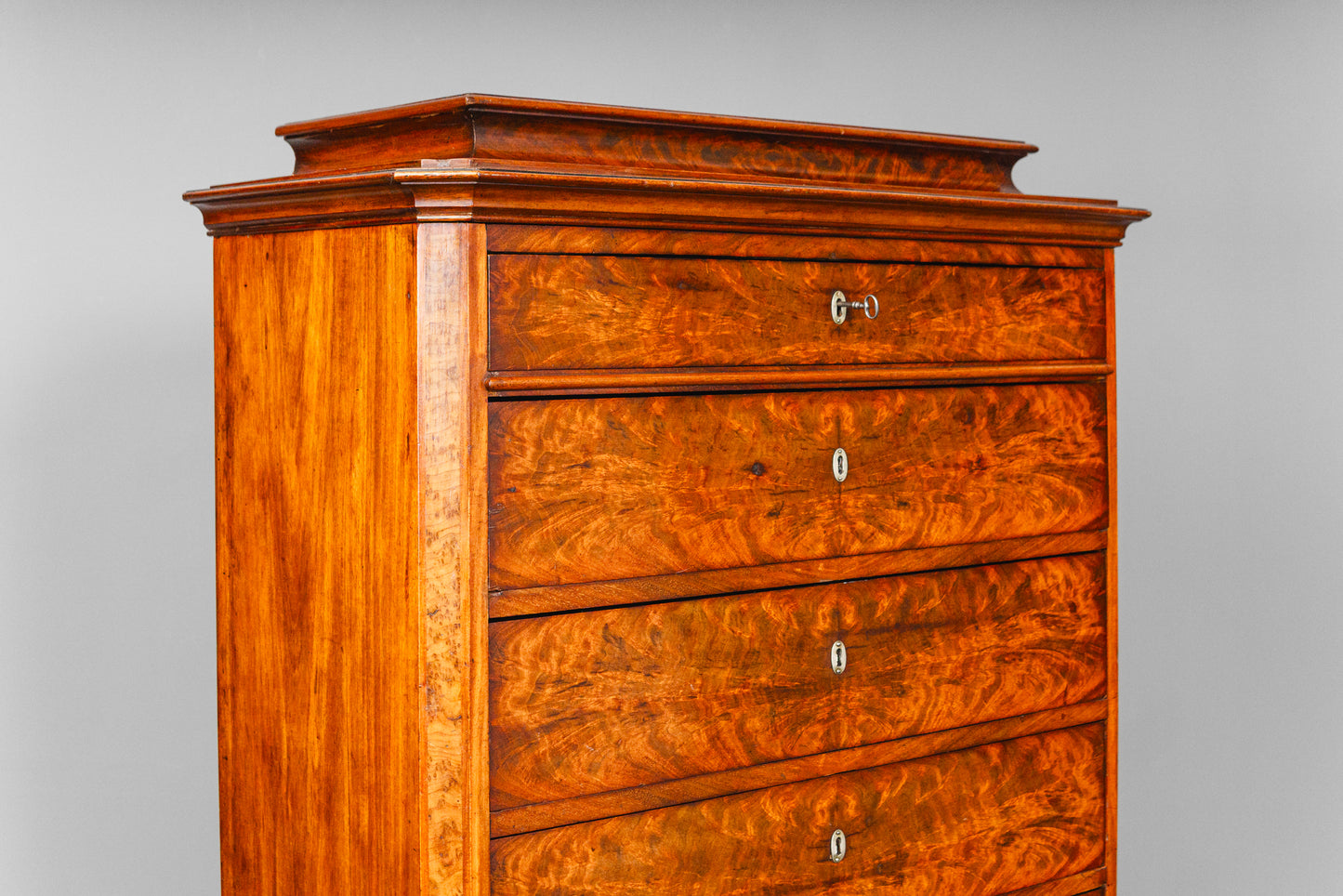 Wunderschönes Dänisches Chiffonier