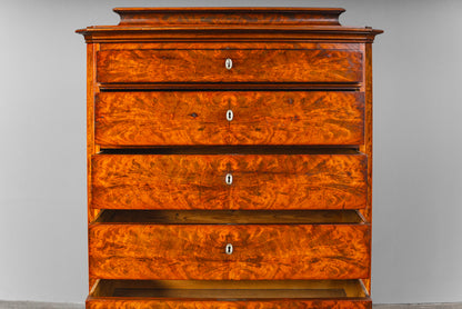 Wunderschönes Dänisches Chiffonier