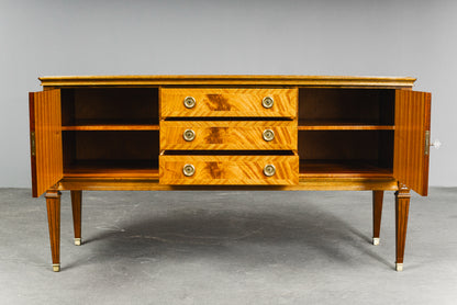 Elegantes Sideboard im Englischen Stil