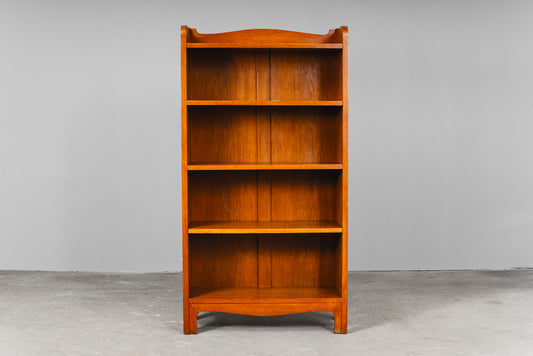 Elegantes Jugendstil Bücherregal