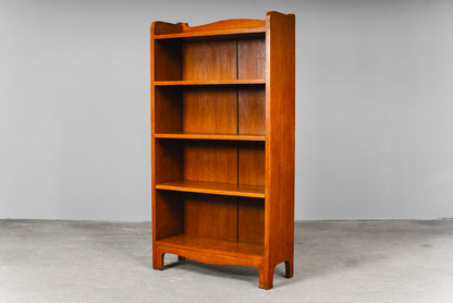 Elegantes Jugendstil Bücherregal