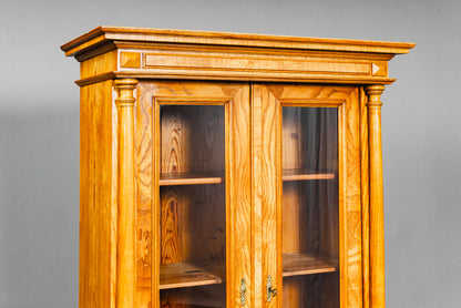 Eleganter Gründerzeit Bücherschrank