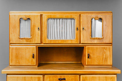 Praktisches Art Déco Küchenbuffet