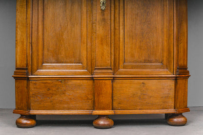 Beeindruckender Barockschrank