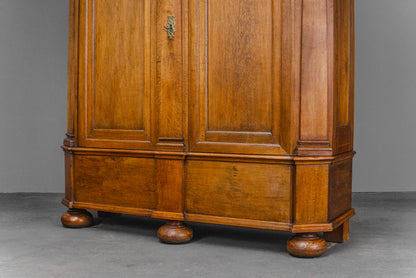 Beeindruckender Barockschrank