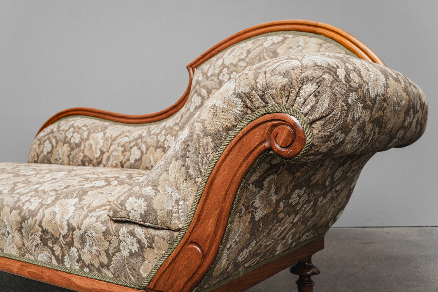 Wunderschöne Louis Philippe Chaiselongue