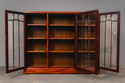 Eleganter Jugendstil Bücherschrank