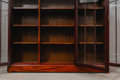 Eleganter Jugendstil Bücherschrank