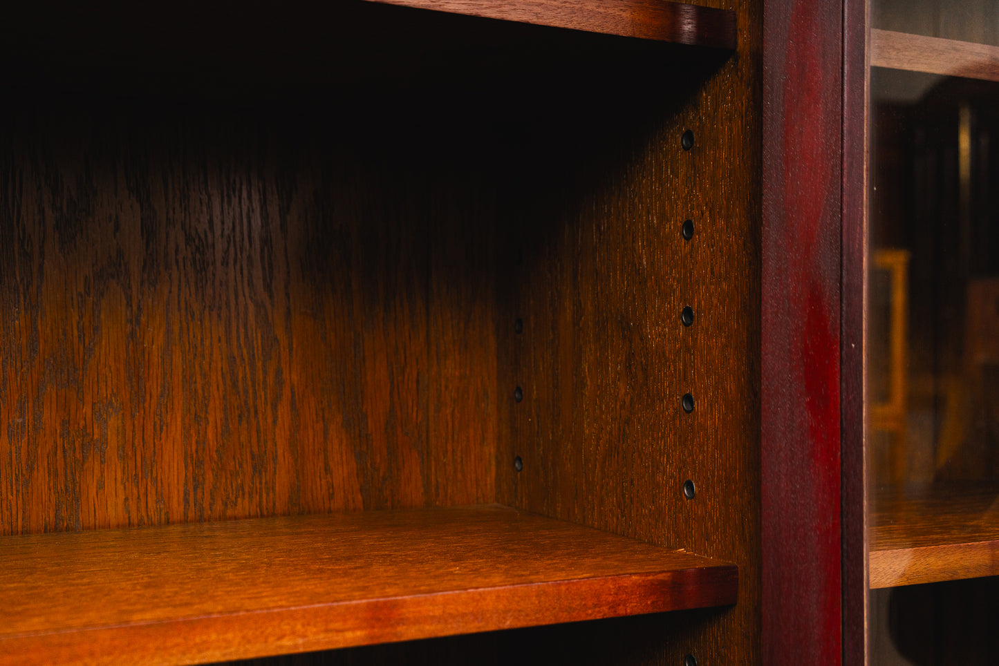 Eleganter Jugendstil Bücherschrank