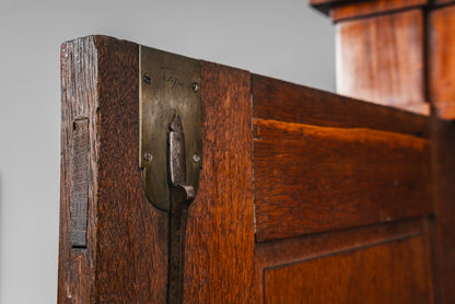 Beeindruckender Biedermeier Kleiderschrank