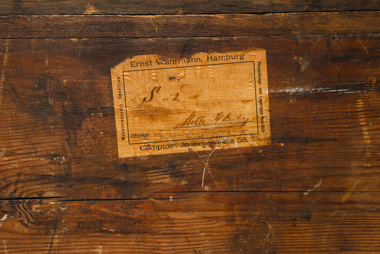 Beeindruckender Biedermeier Kleiderschrank