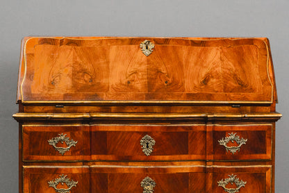 Wunderschöner Schrägklappensekretär im Barock Stil