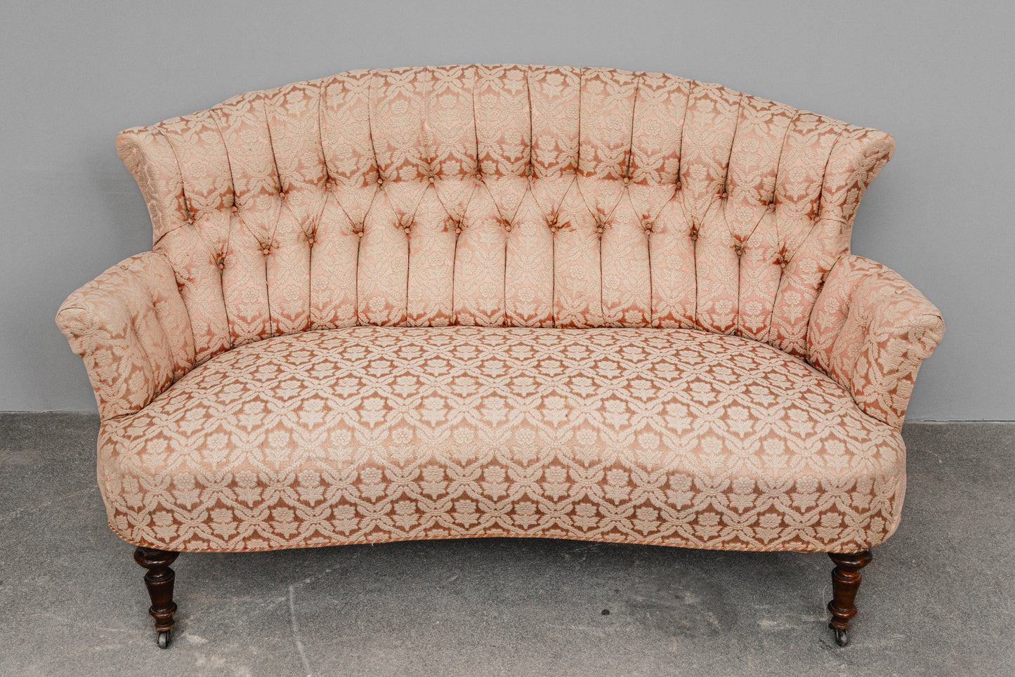 Elegantes Antikes Sofa