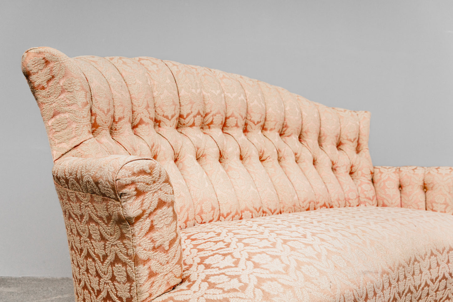 Elegantes Antikes Sofa