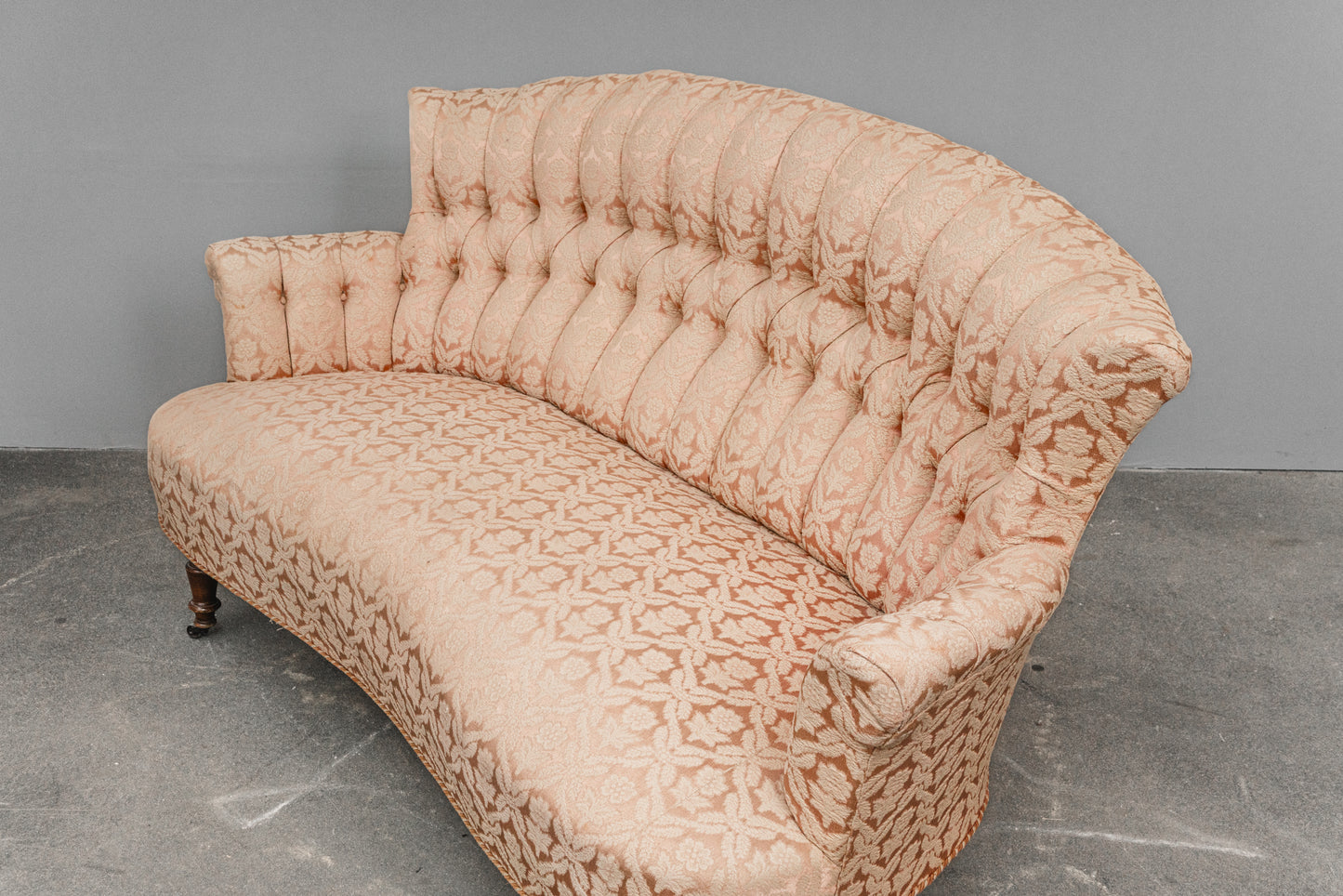 Elegantes Antikes Sofa