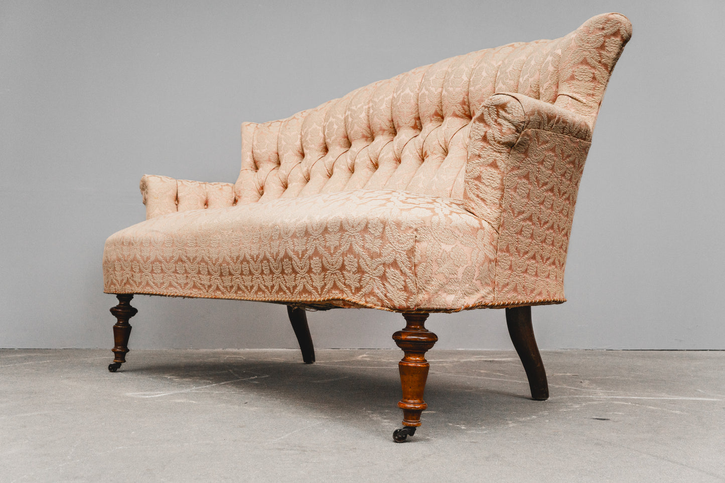 Elegantes Antikes Sofa