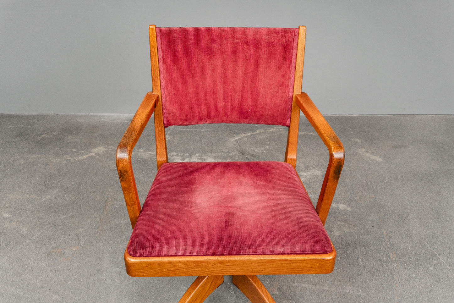 Stilvolles Mid-Century Schreibtischstuhl