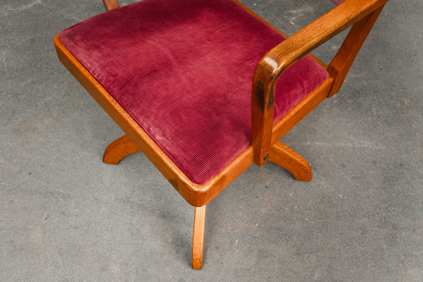 Stilvolles Mid-Century Schreibtischstuhl