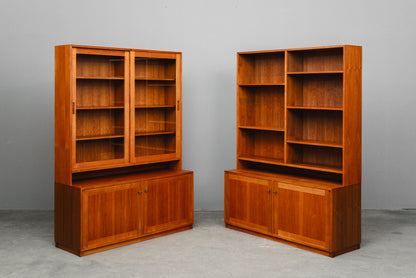 Stilvoller Mid-Century Bücherschrank