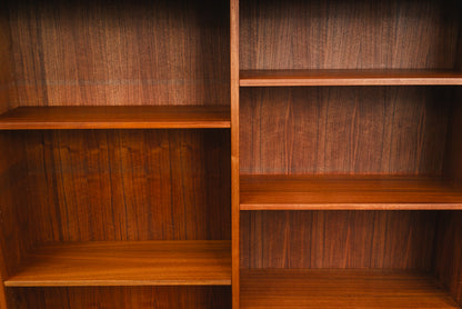 Stilvoller Mid-Century Bücherschrank