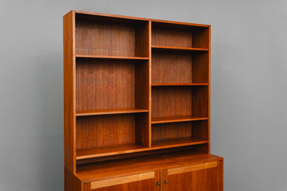 Stilvoller Mid-Century Bücherschrank