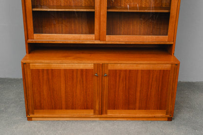 Zeitloser Mid-Century Bücherschrank