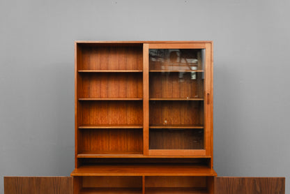 Zeitloser Mid-Century Bücherschrank