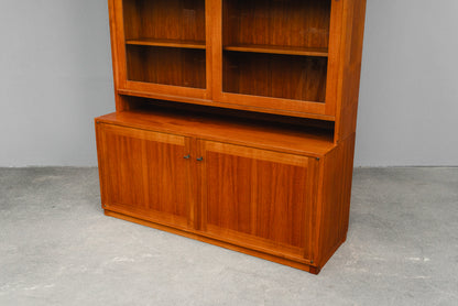 Zeitloser Mid-Century Bücherschrank