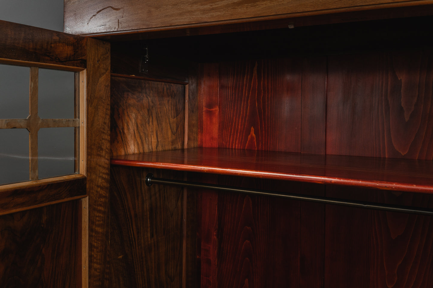 Schöner Jugendstil Kleiderschrank