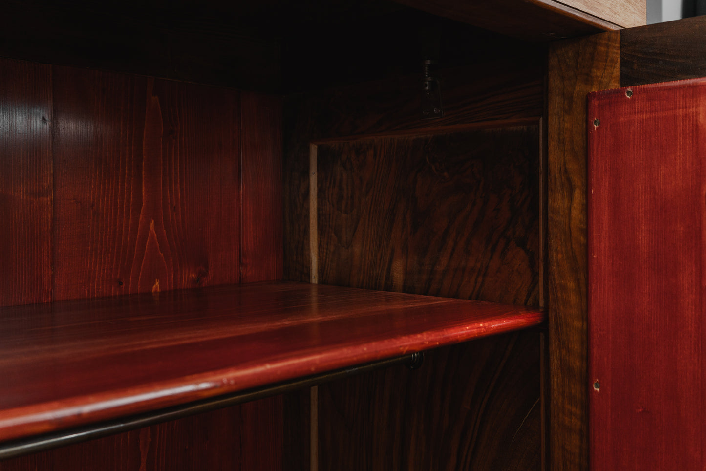 Schöner Jugendstil Kleiderschrank