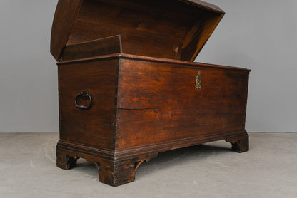 Wunderschöne Biedermeier Runddeckeltruhe