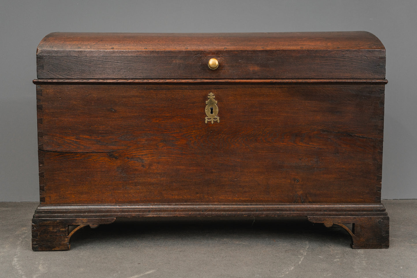 Wunderschöne Biedermeier Runddeckeltruhe