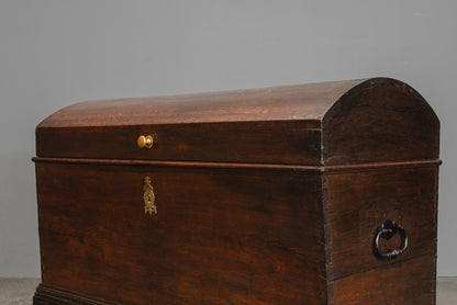 Wunderschöne Biedermeier Runddeckeltruhe