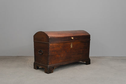 Wunderschöne Biedermeier Runddeckeltruhe