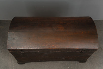 Wunderschöne Biedermeier Runddeckeltruhe