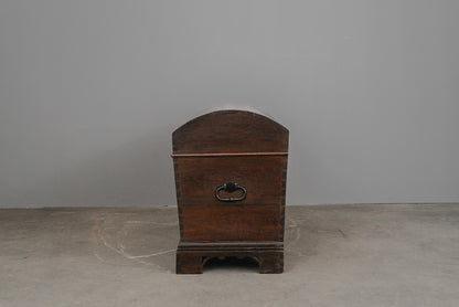 Wunderschöne Biedermeier Runddeckeltruhe