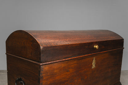 Wunderschöne Biedermeier Runddeckeltruhe