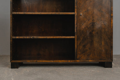 Schönes Bücherregal im Art Déco Stil