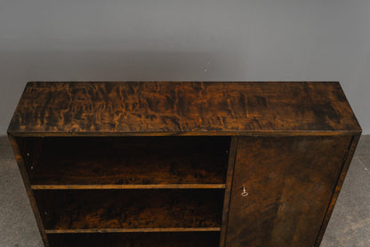 Schönes Bücherregal im Art Déco Stil