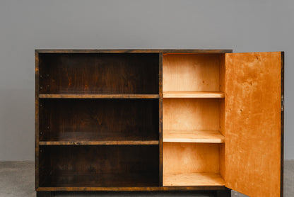 Schönes Bücherregal im Art Déco Stil