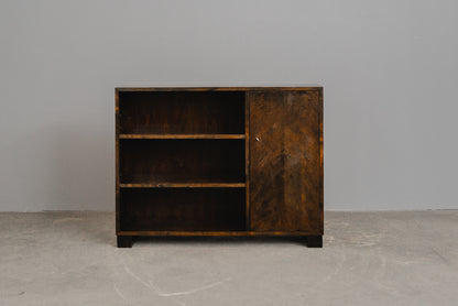 Schönes Bücherregal im Art Déco Stil
