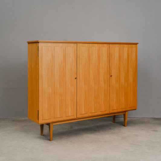 Stilvolles Mid-Century Sideboard