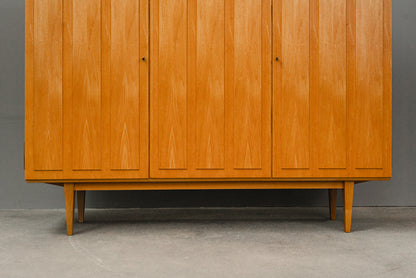 Stilvolles Mid-Century Sideboard