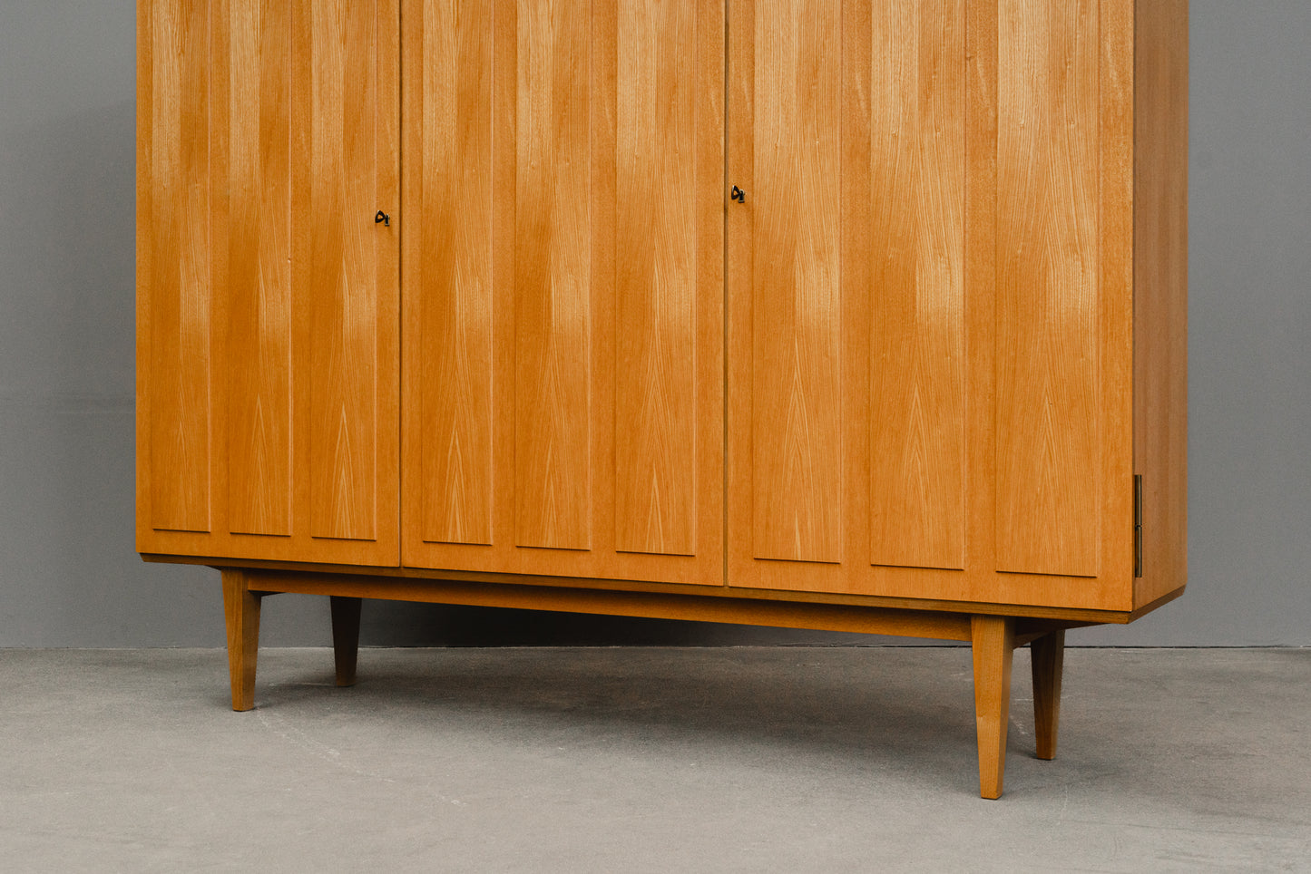 Stilvolles Mid-Century Sideboard
