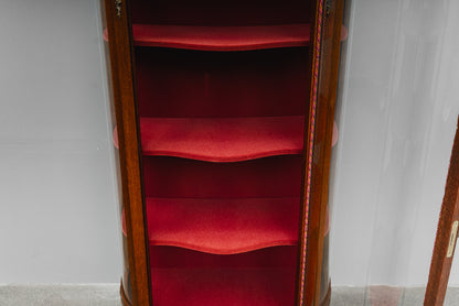 Elegante kleine Vitrine
