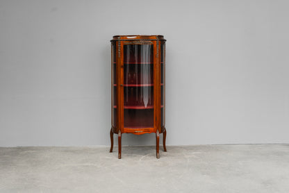 Elegante kleine Vitrine