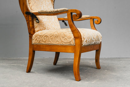 Bequemer Biedermeier Ohrensessel