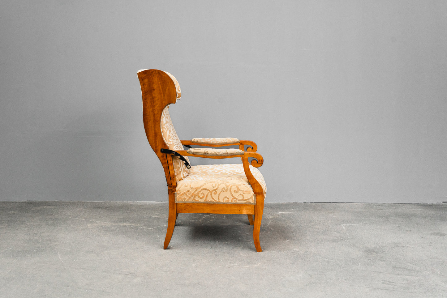 Bequemer Biedermeier Ohrensessel